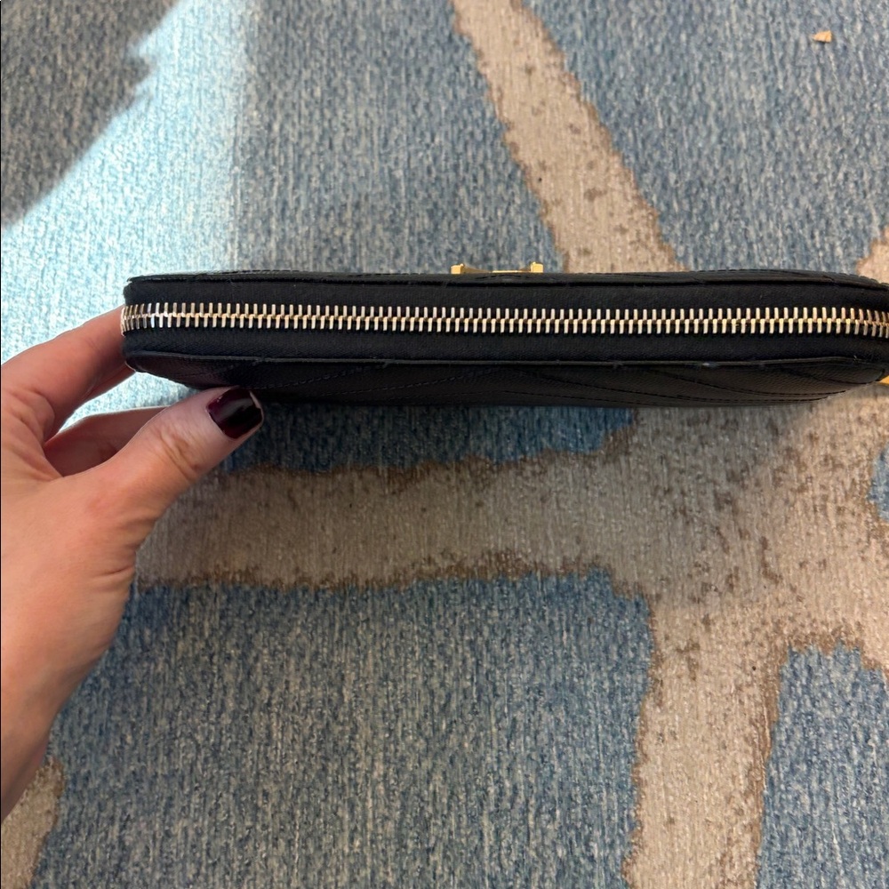 Yves Saint Laurent Chevron Continental Wallet - Picture 4 of 8